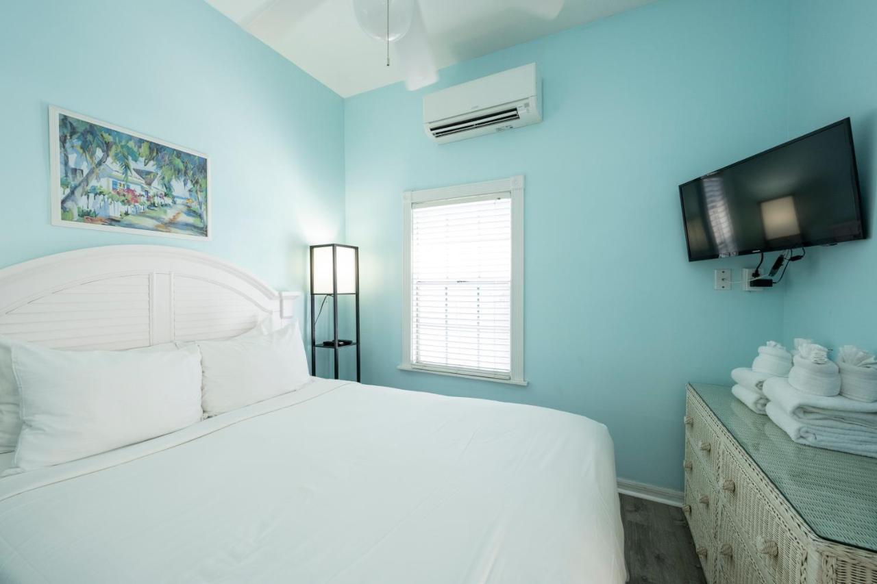 Villa Crawl To Duval W/ Hot Tub Key West Exterior foto